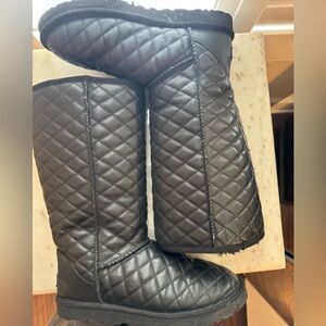 UGG Quilted Black Winter Boots